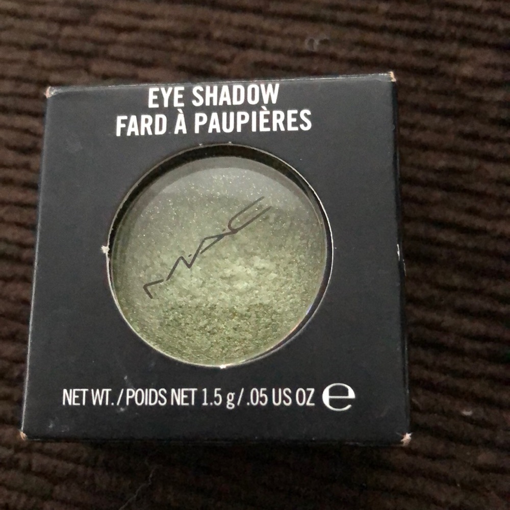 Mac eyeshadow